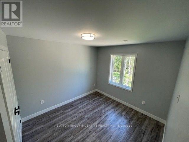 54 Marilyn Avenue S Property Photo 13