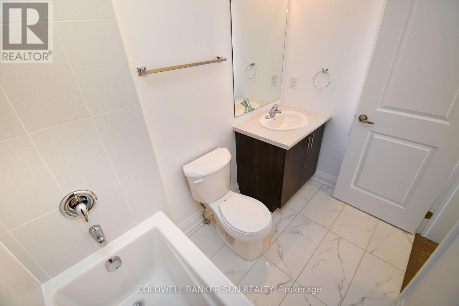 3 Gateway Drive Property Photo 33