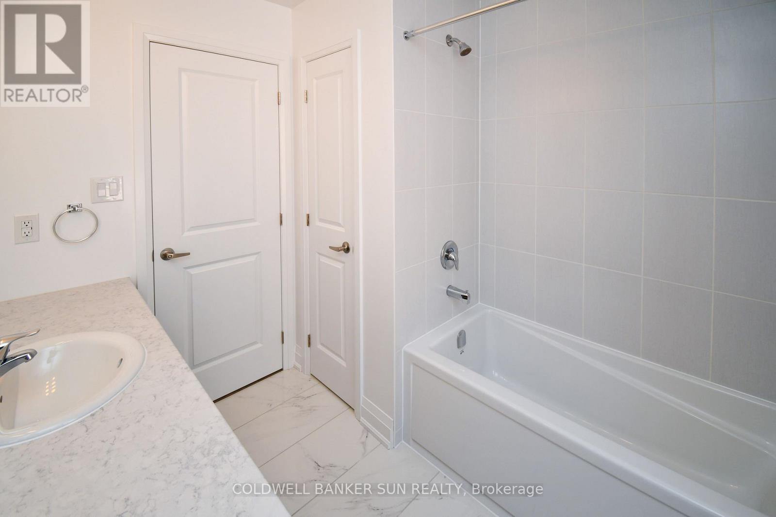 3 Gateway Drive Property Photo 37