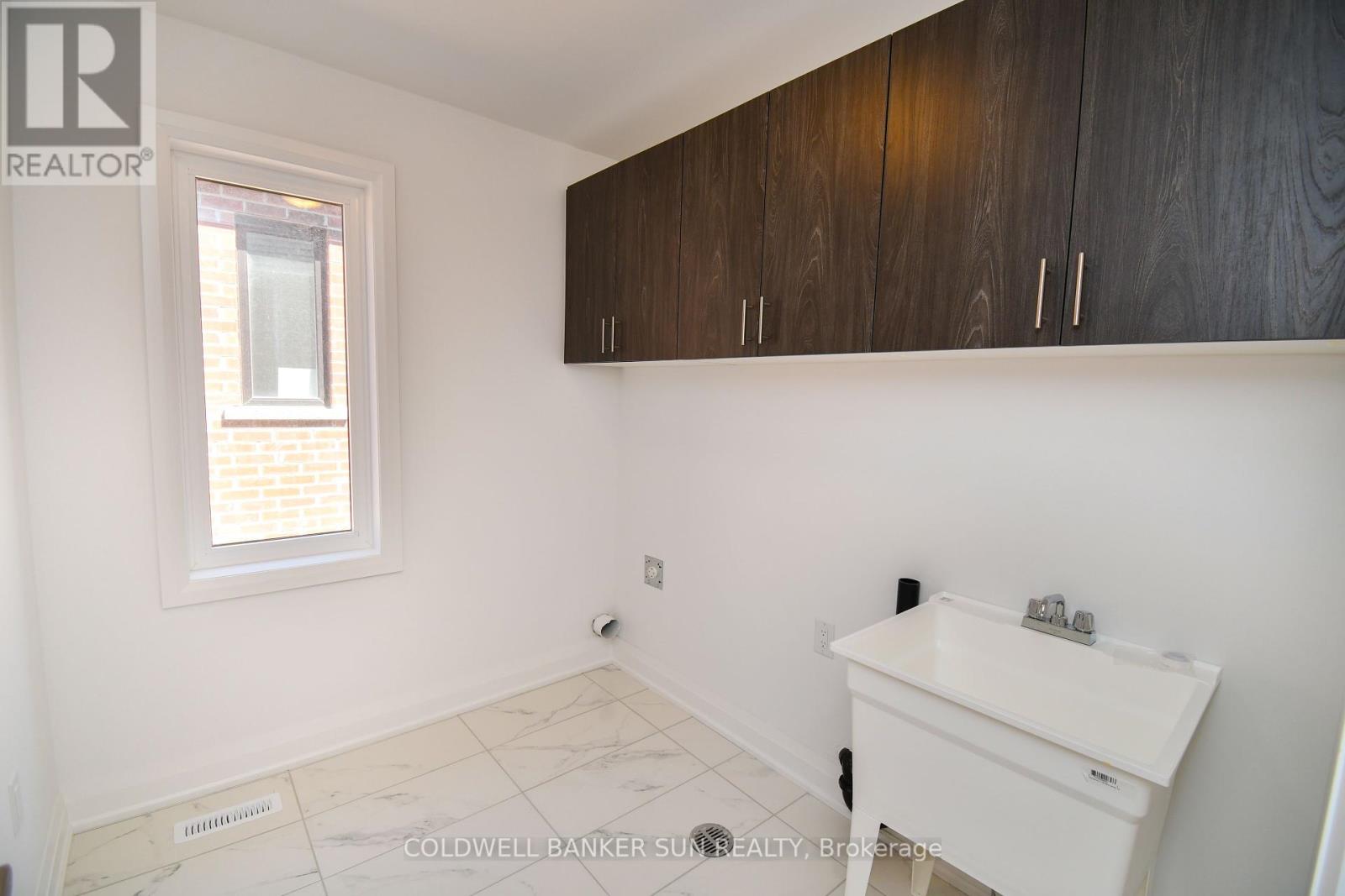 3 Gateway Drive Property Photo 41