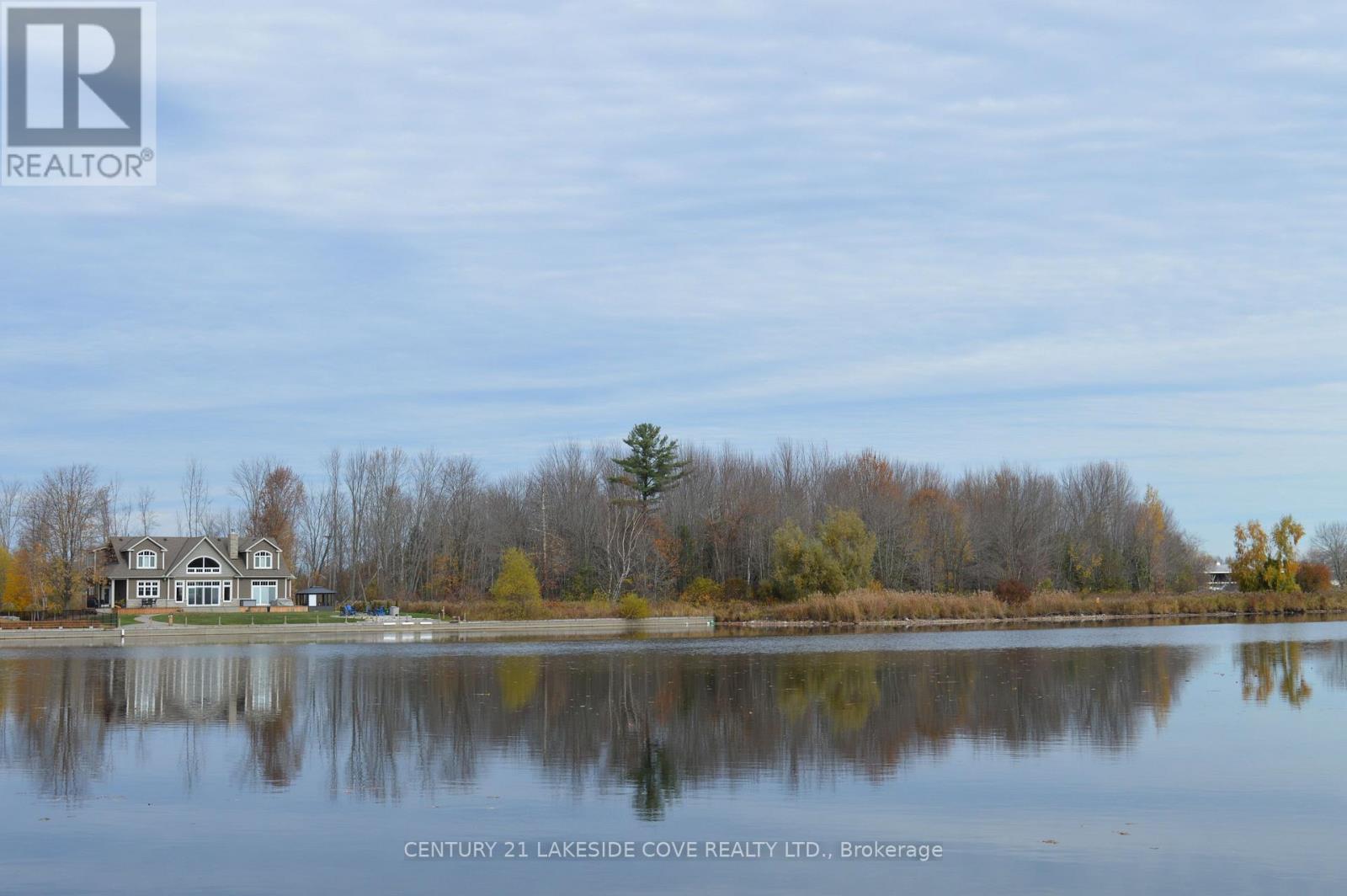 47 Paradise Boulevard Property Photo 2