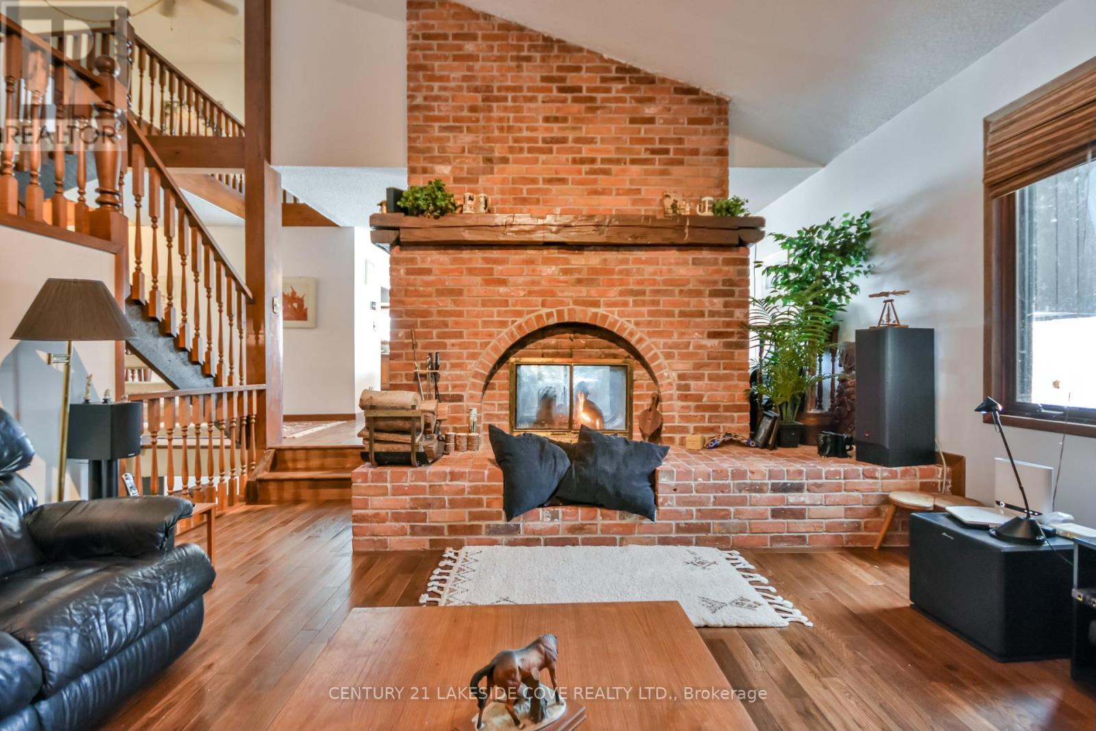 42 Thicketwood Place Property Photo 17