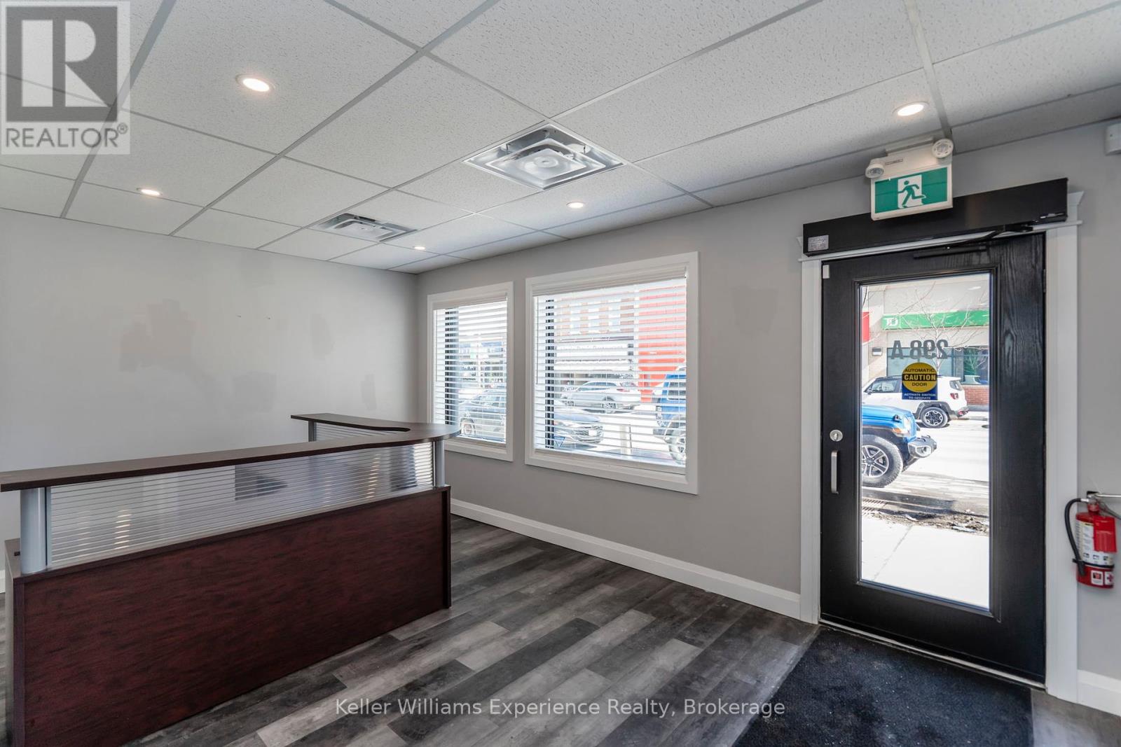 296 King Street Property Photo 2
