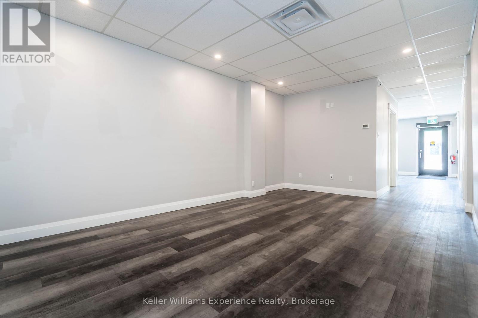 296 King Street Property Photo 10