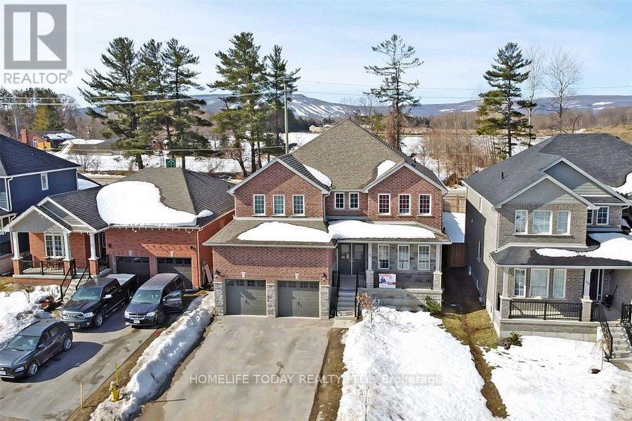 71 Lockerbie Crescent Property Photo 1