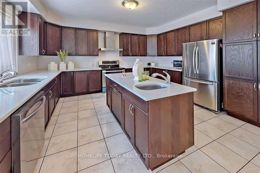 71 Lockerbie Crescent Property Photo 11
