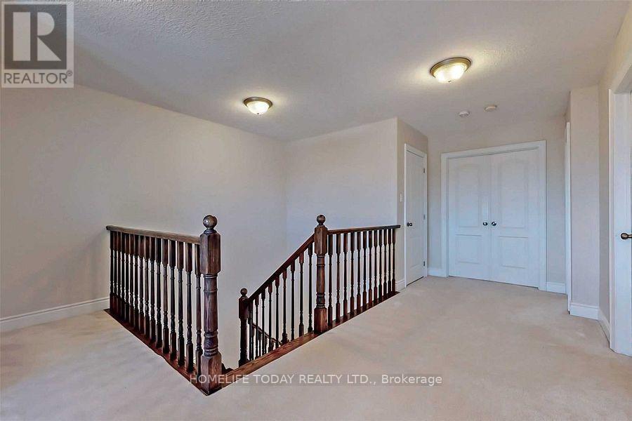 71 Lockerbie Crescent Property Photo 21