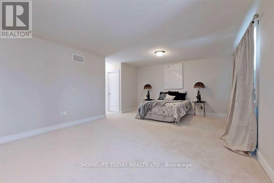 71 Lockerbie Crescent Property Photo 24