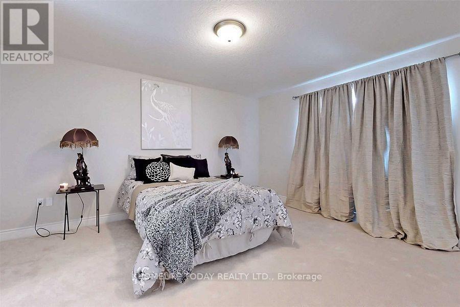 71 Lockerbie Crescent Property Photo 25