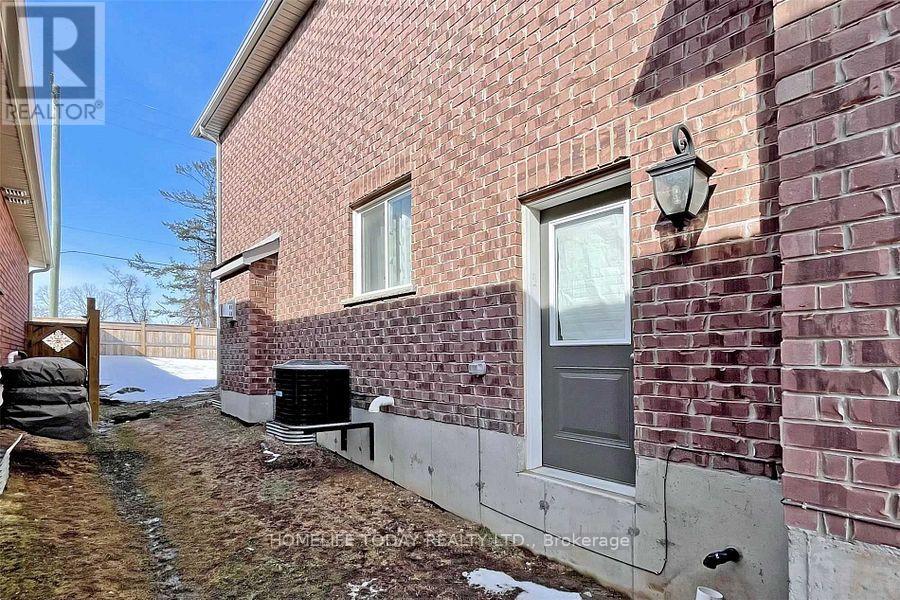 71 Lockerbie Crescent Property Photo 33