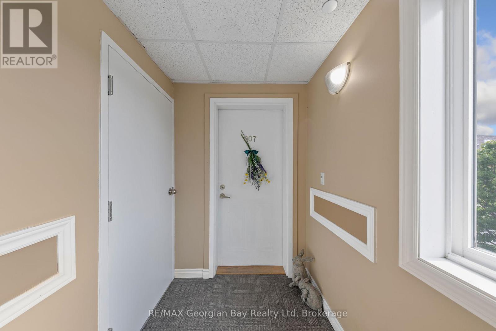 307 - 4 Beck Boulevard Property Photo 4