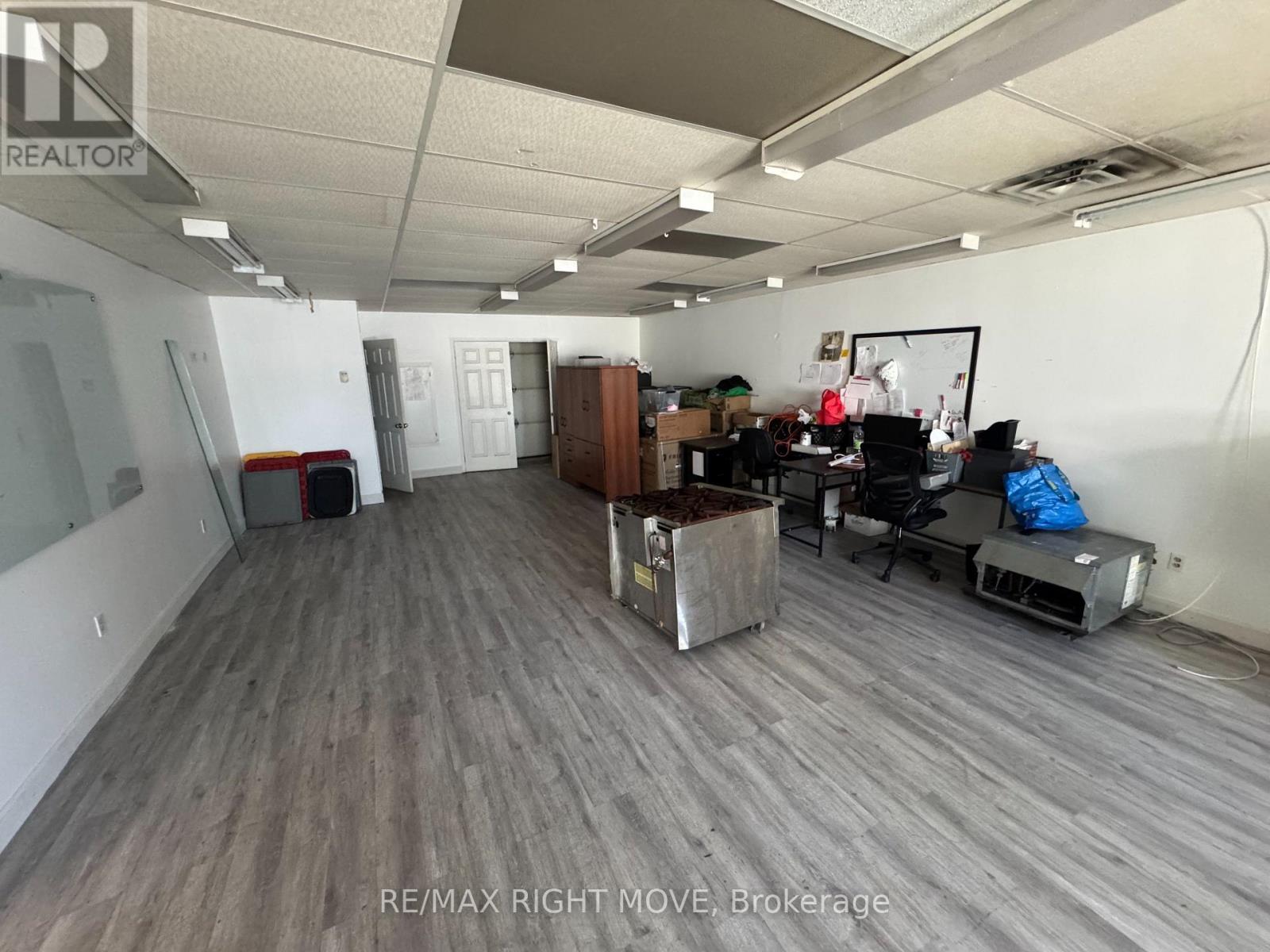 4337 BURNSIDE LINE Property Photo 1