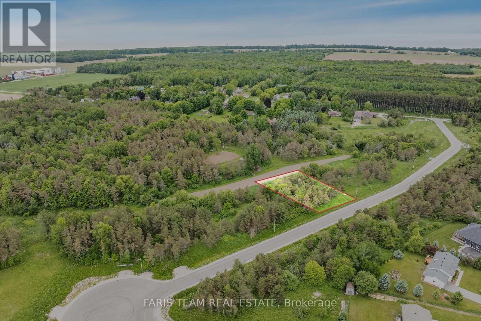 LOT 31 RUE ERIC Property Photo 1