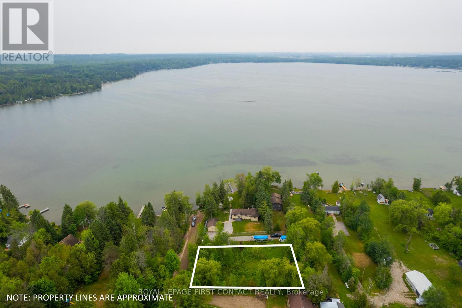 2378 Whetham Road Property Photo 2