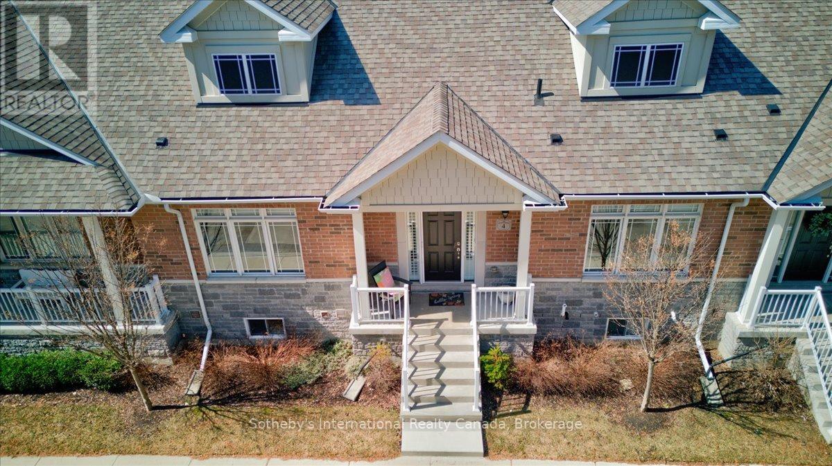 4 Emerson Mews Property Photo 2