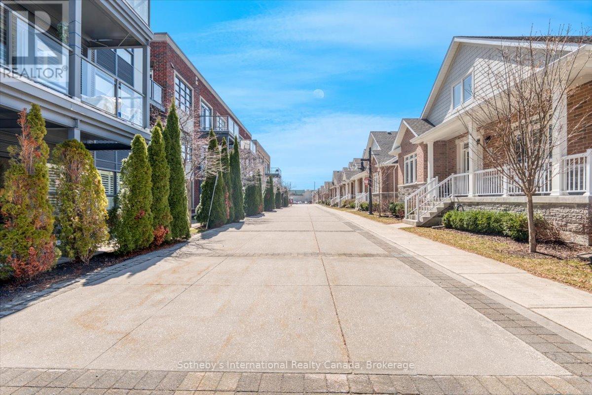 4 Emerson Mews Property Photo 7