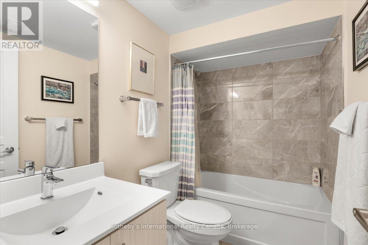 4 Emerson Mews Property Photo 30