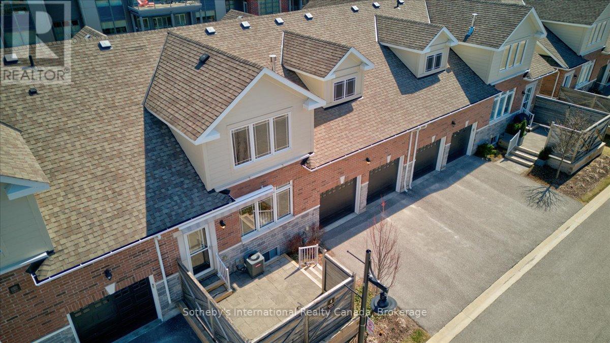 4 Emerson Mews Property Photo 37