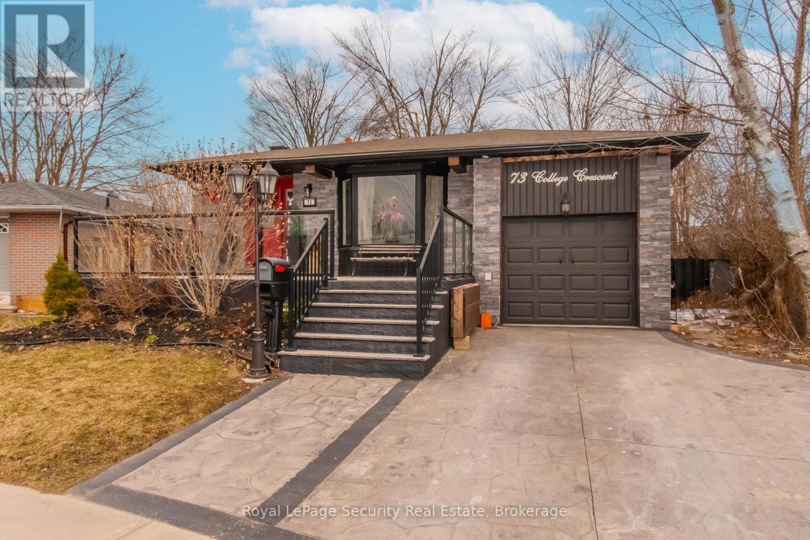 73 College Crescent Property Photo 1