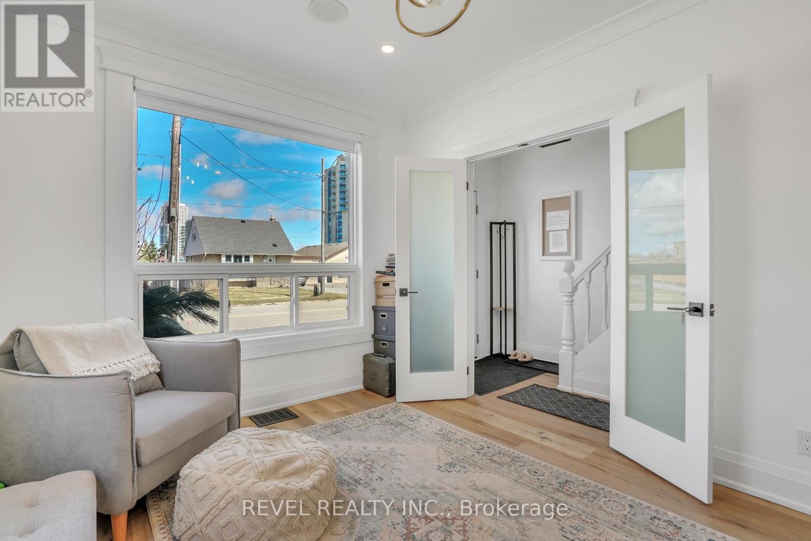 27 Victoria Street Property Photo 9