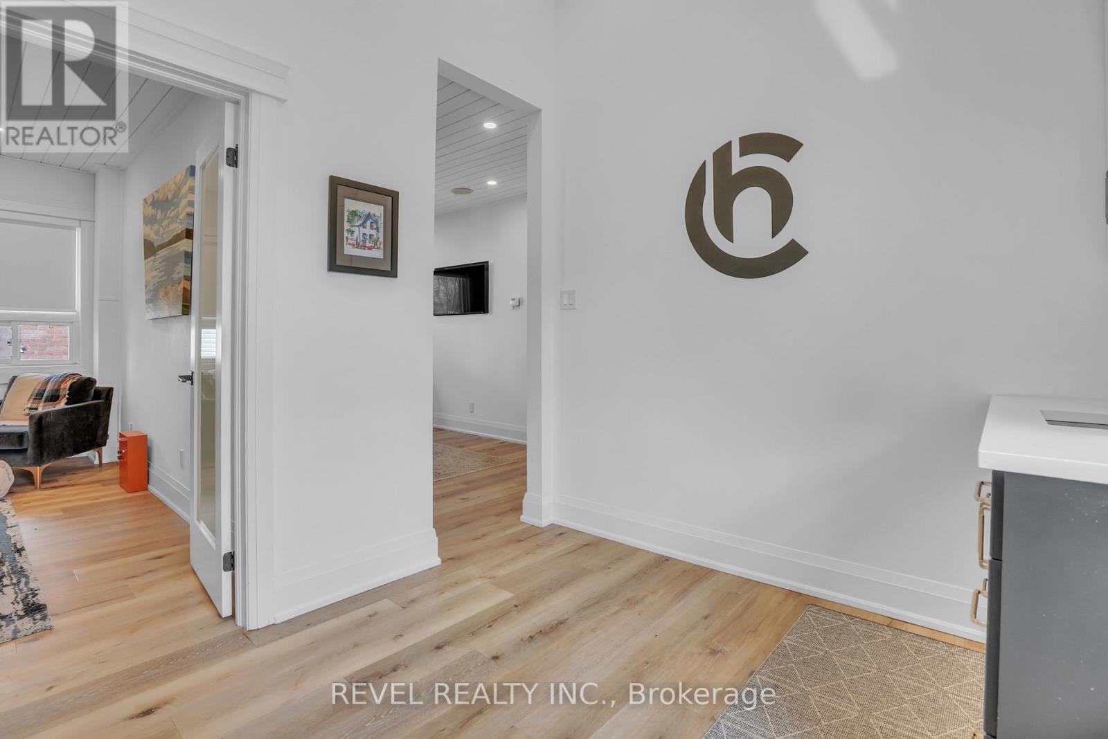 27 Victoria Street Property Photo 16