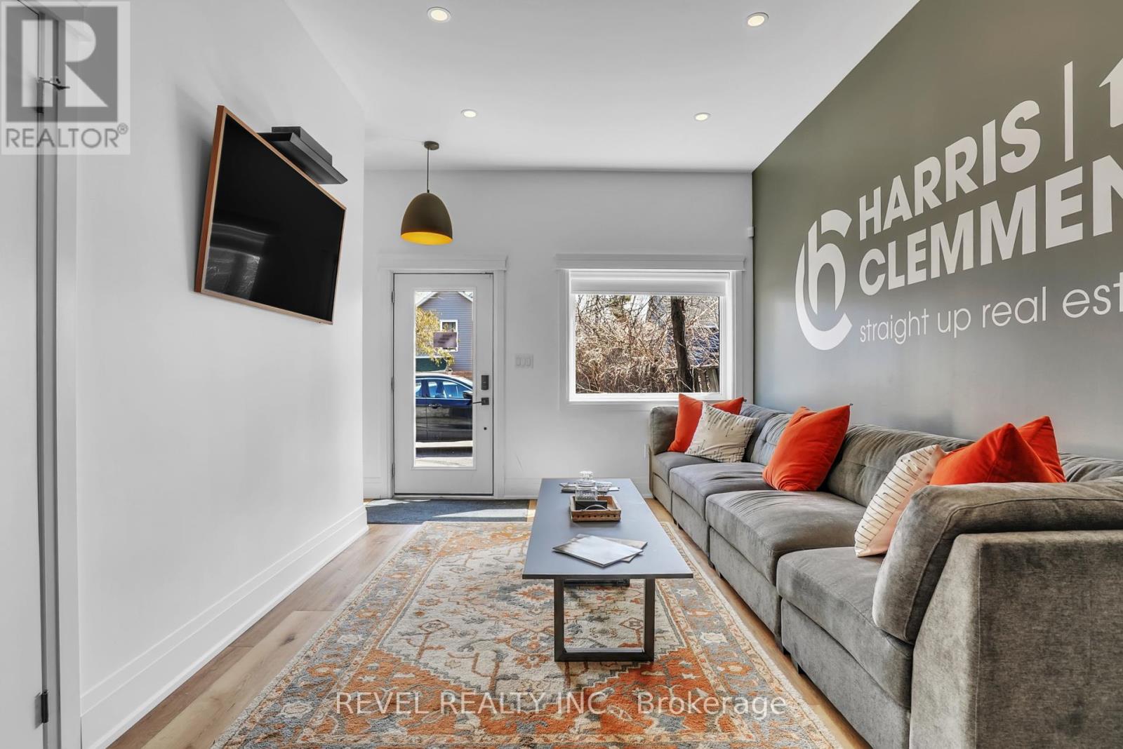 27 Victoria Street Property Photo 26