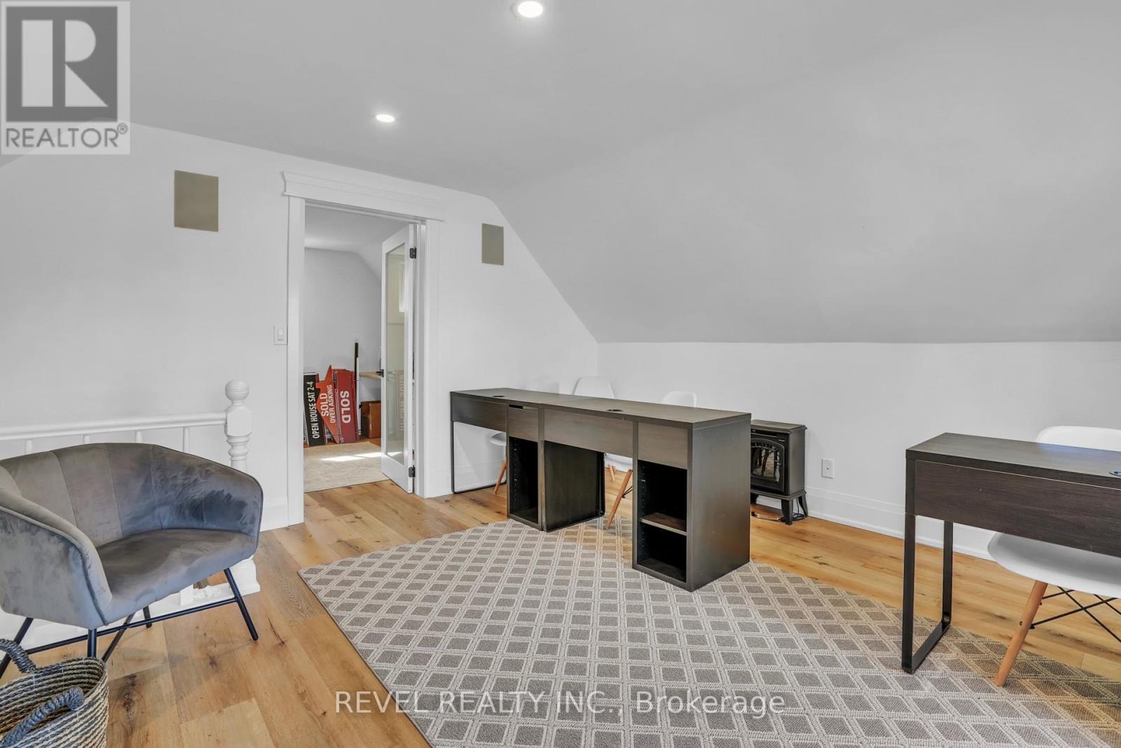 27 Victoria Street Property Photo 29