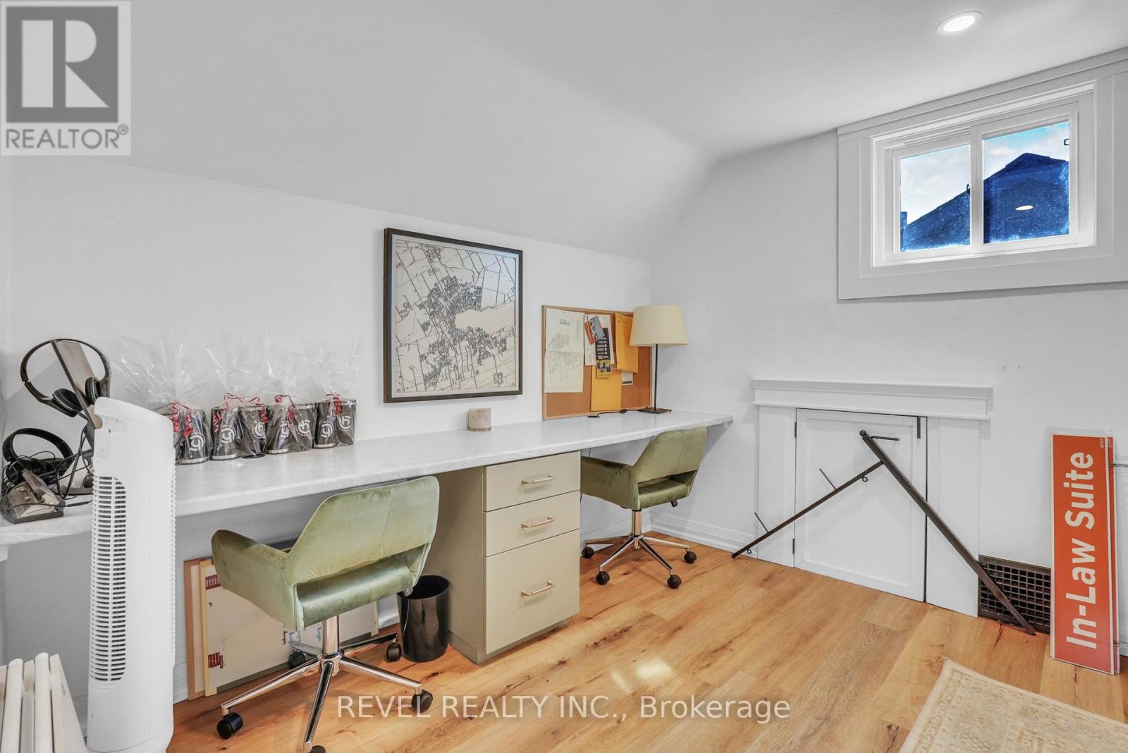 27 Victoria Street Property Photo 31