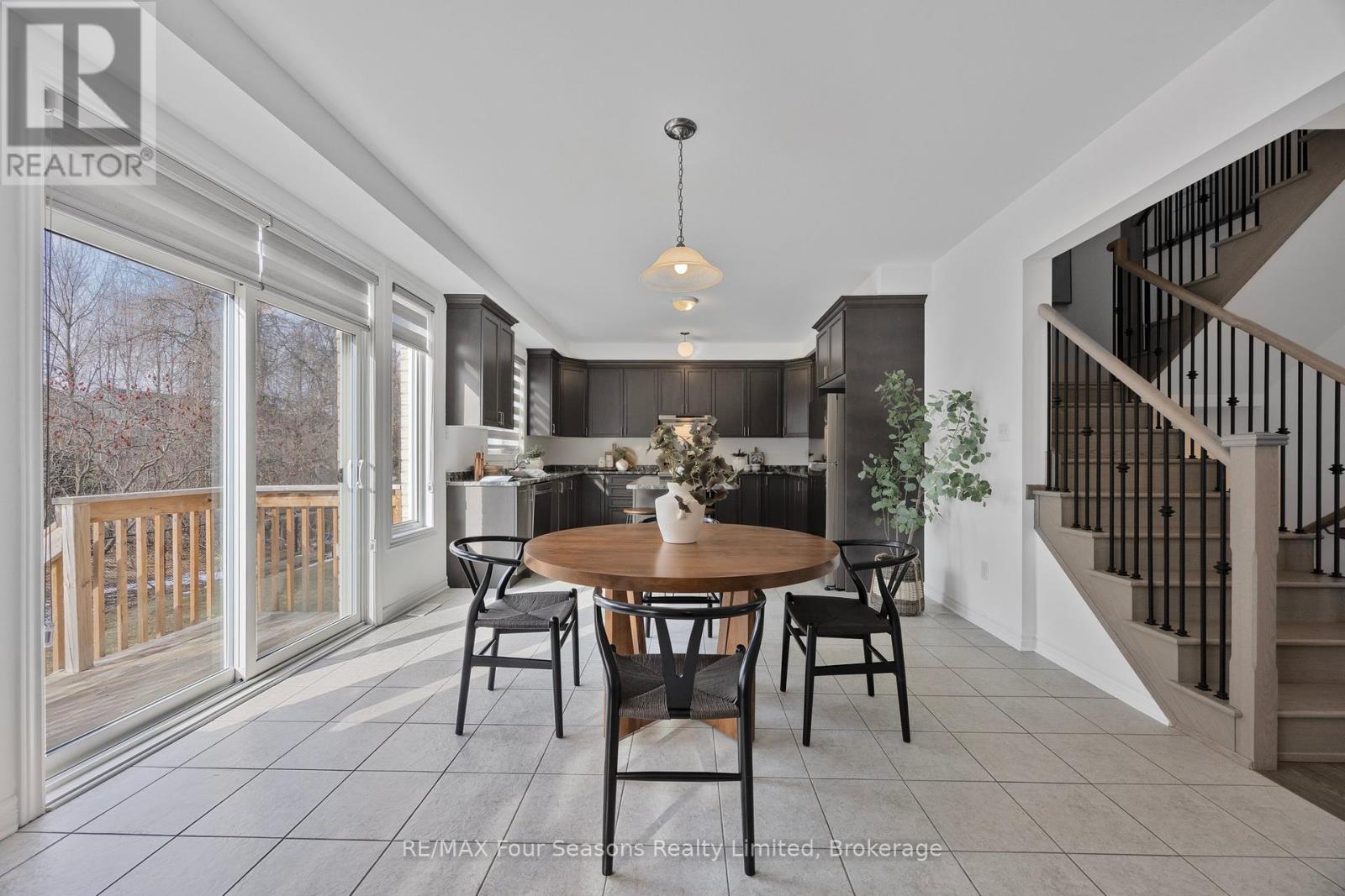 44 Kirby Avenue Property Photo 11