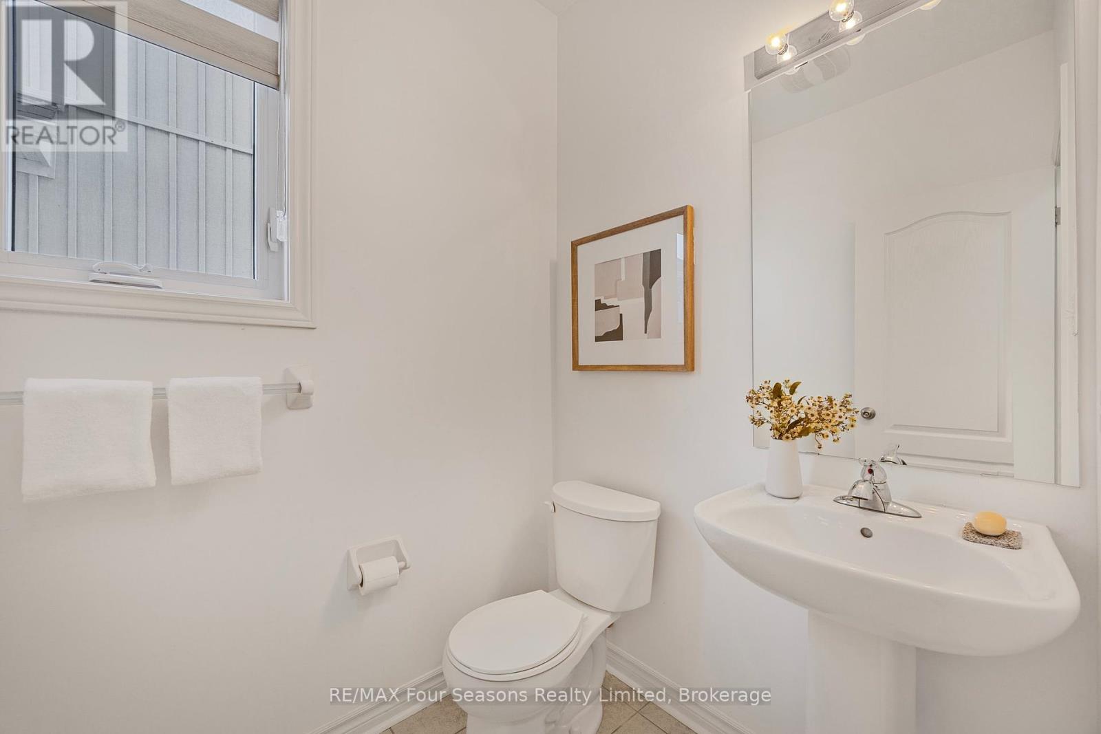 44 Kirby Avenue Property Photo 21