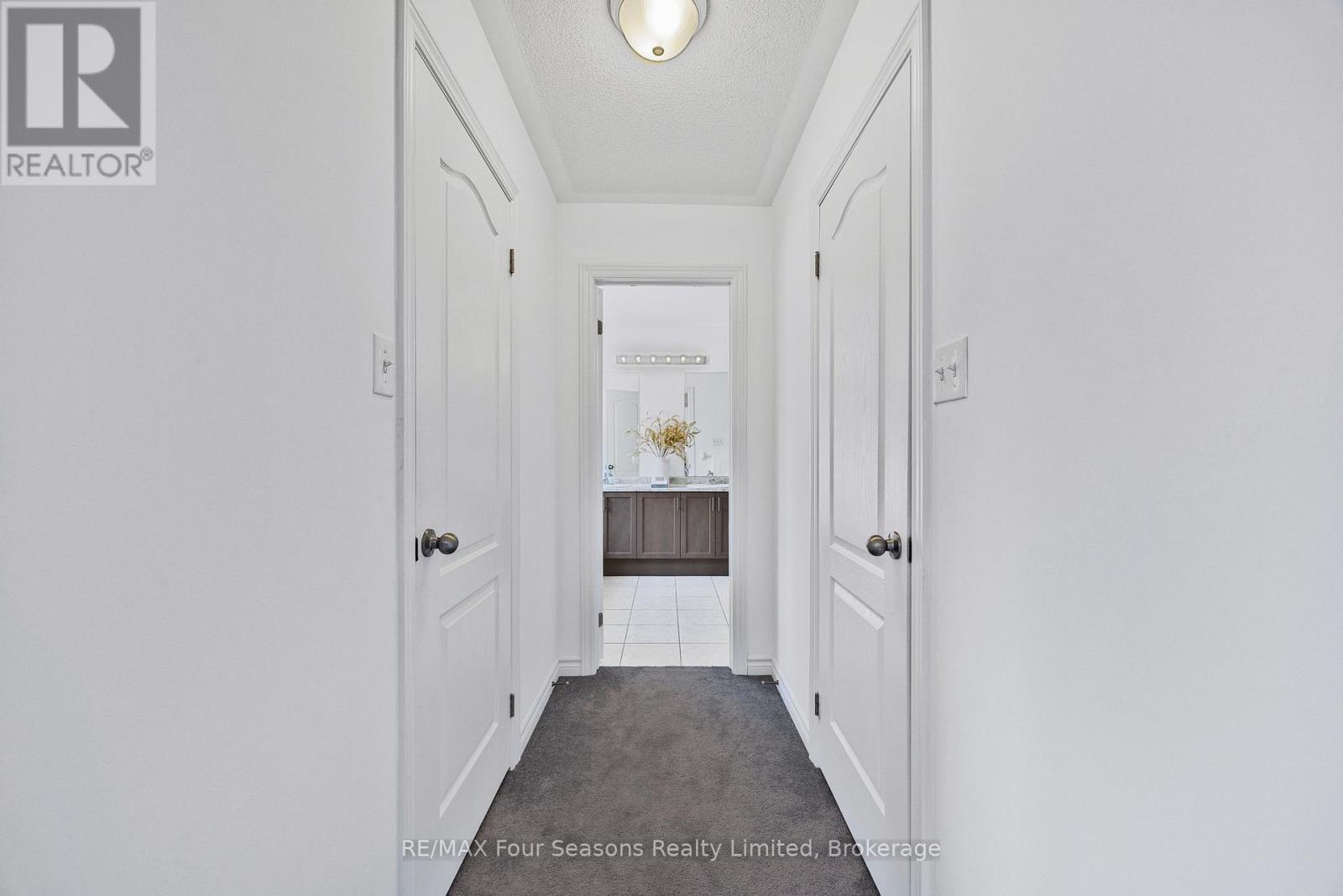44 Kirby Avenue Property Photo 26