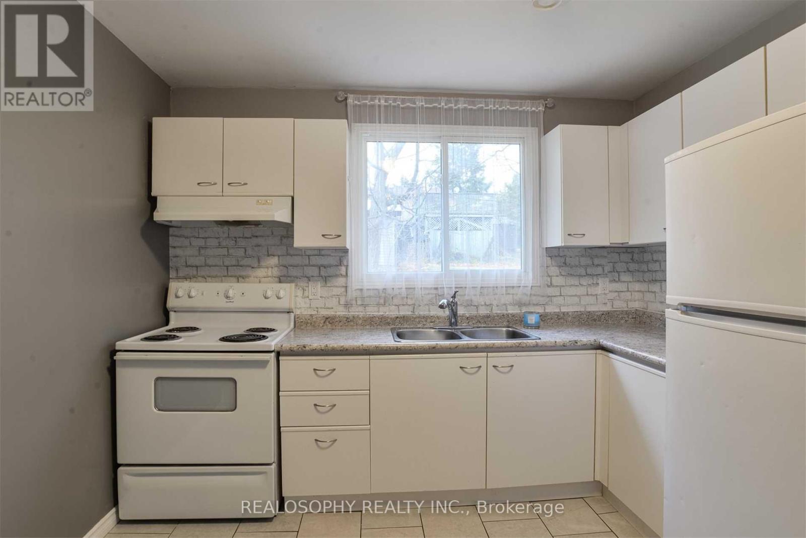 2 Christine Place Property Photo 3