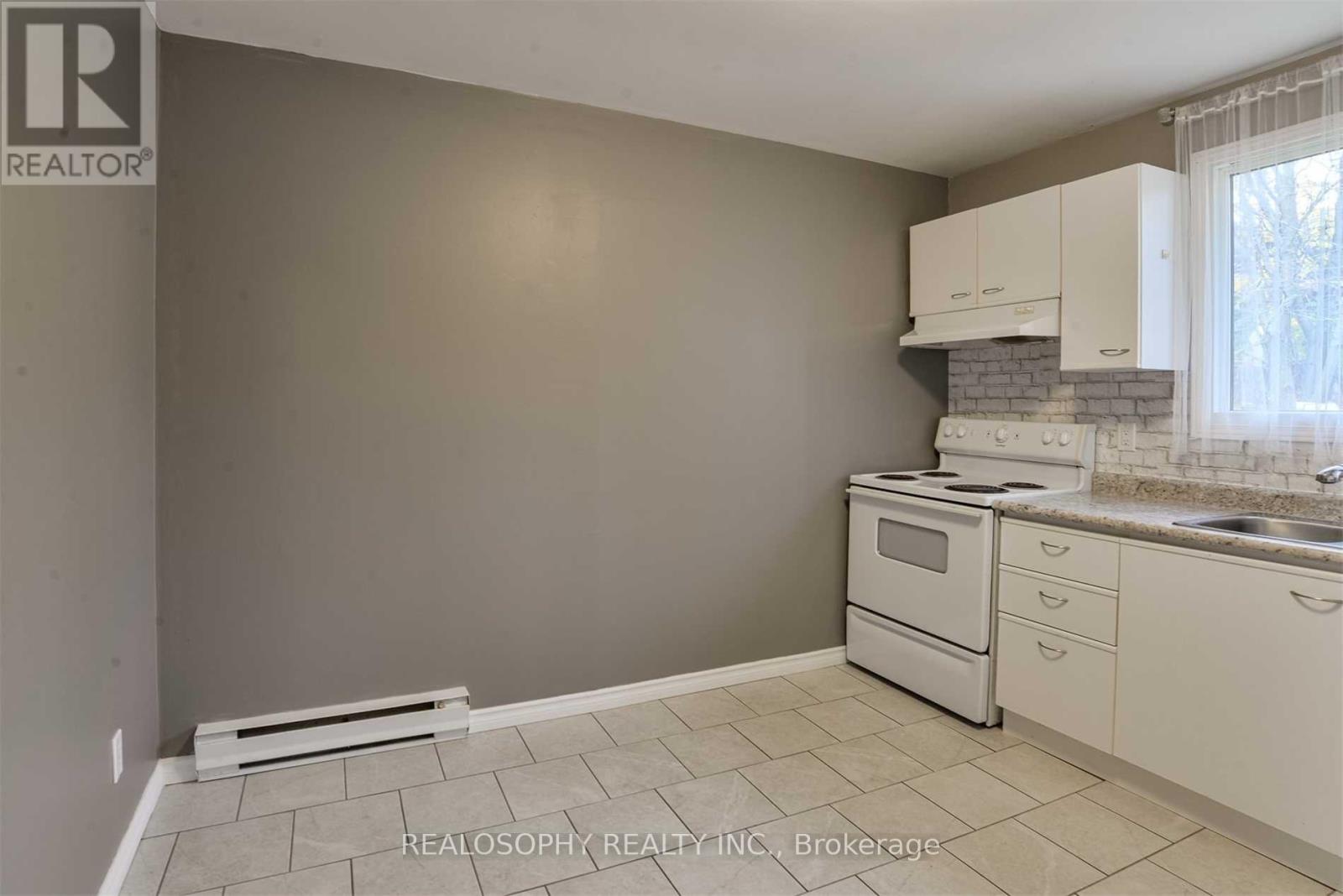 2 Christine Place Property Photo 4