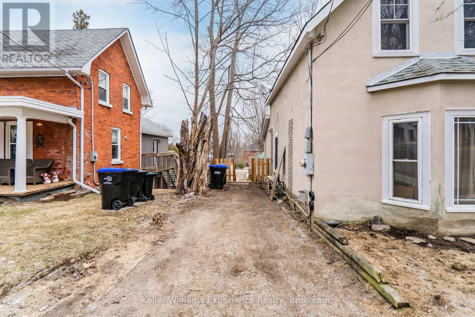 361 Third Street Property Photo 3