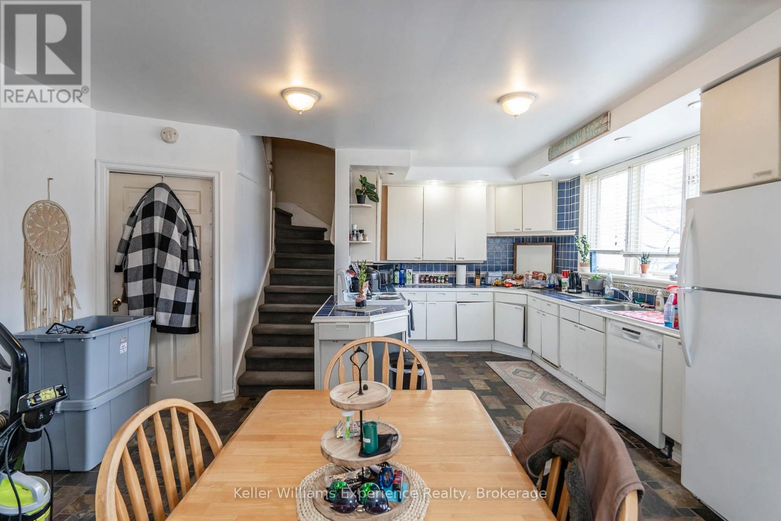 361 Third Street Property Photo 10
