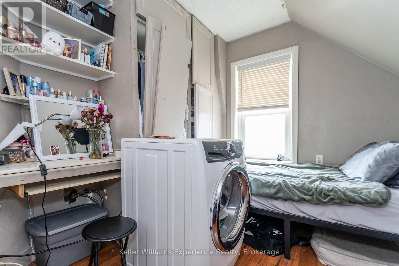 361 Third Street Property Photo 16