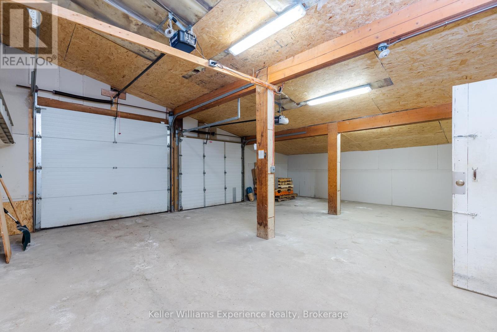 276 King Street Property Photo 8