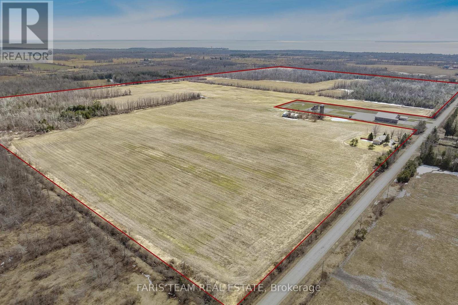 547 Line 11 N Property Photo 1