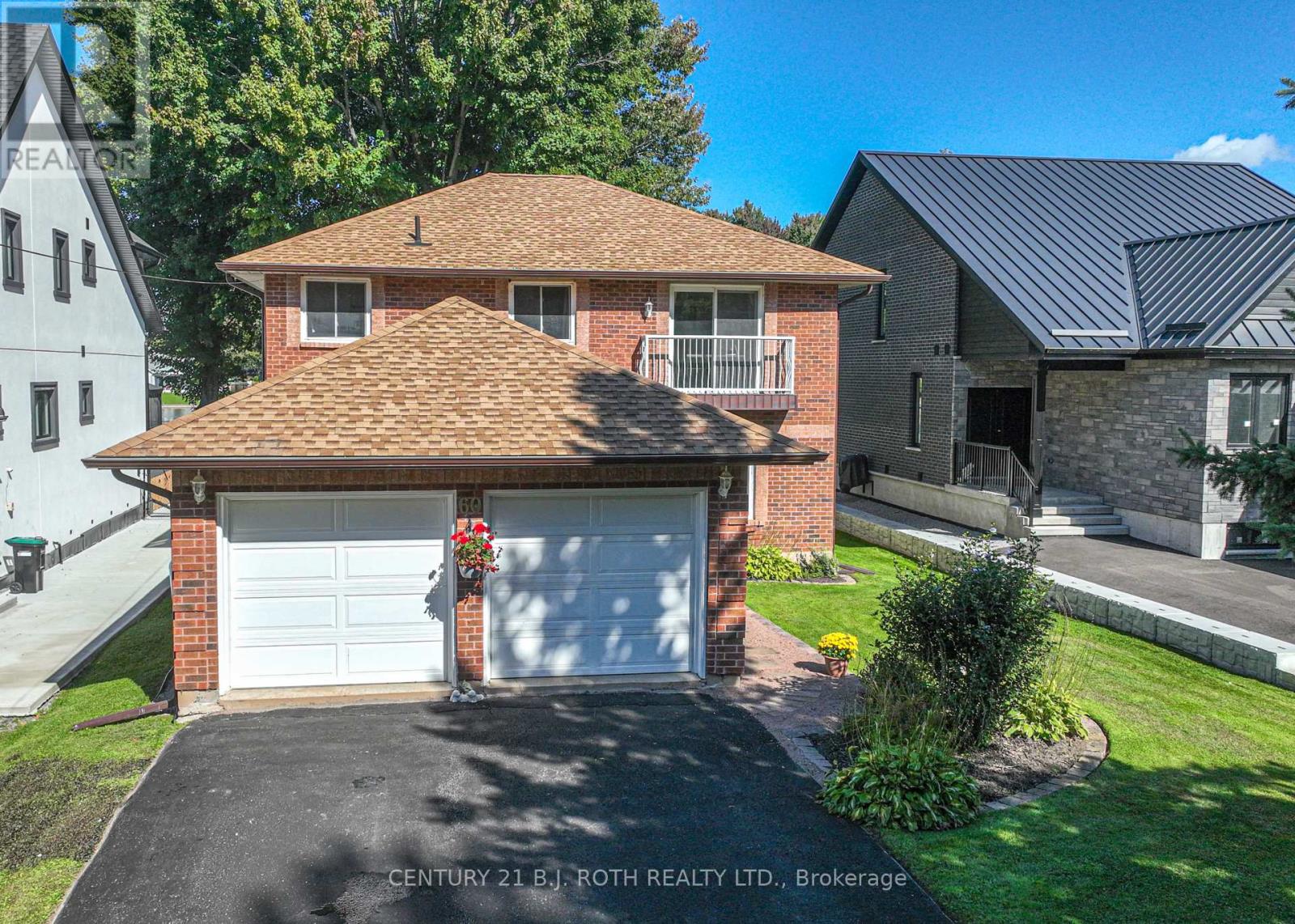 60 Simcoe Road Property Photo 1