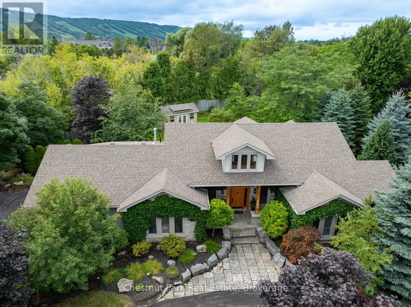 2 Evergreen Road Property Photo 1