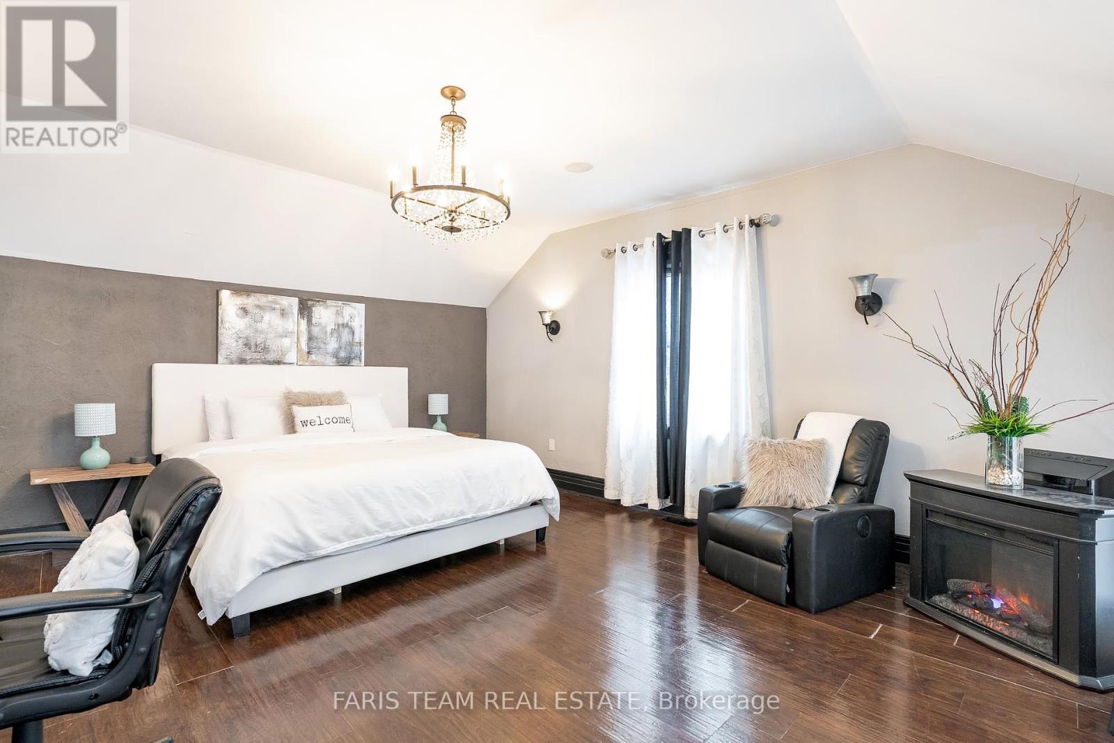 49 Mary Street Property Photo 23