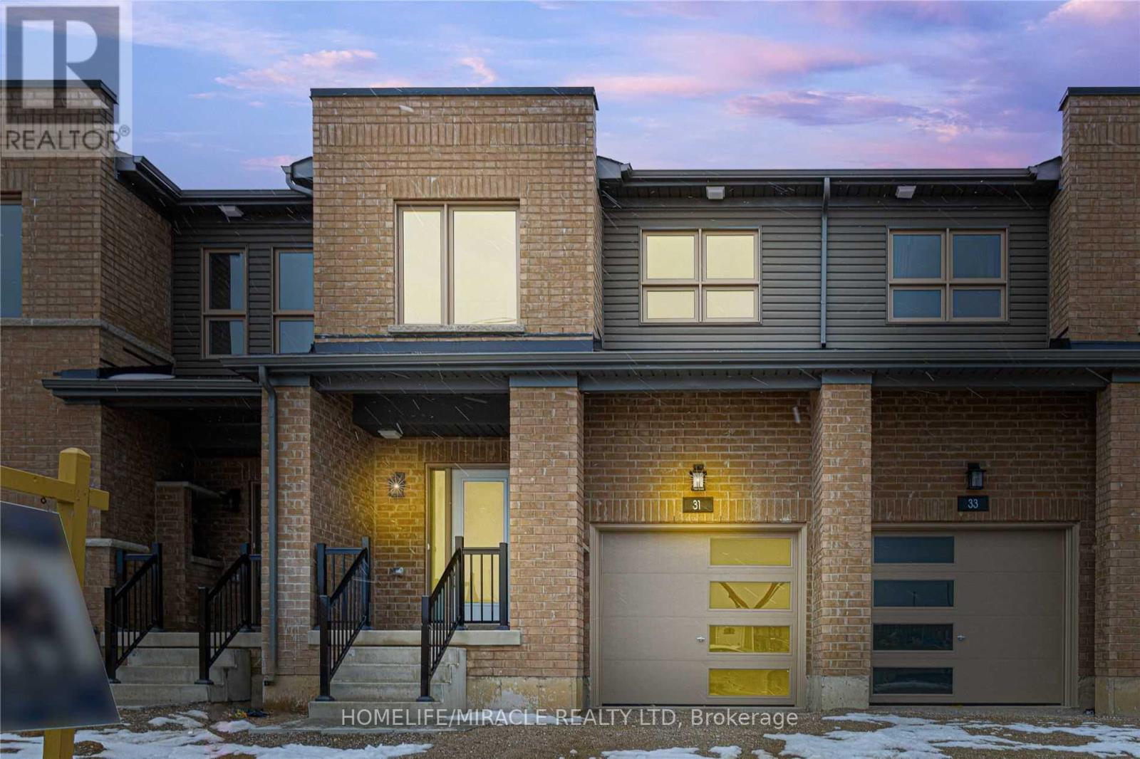 31 Evergreen Terrace Property Photo 1