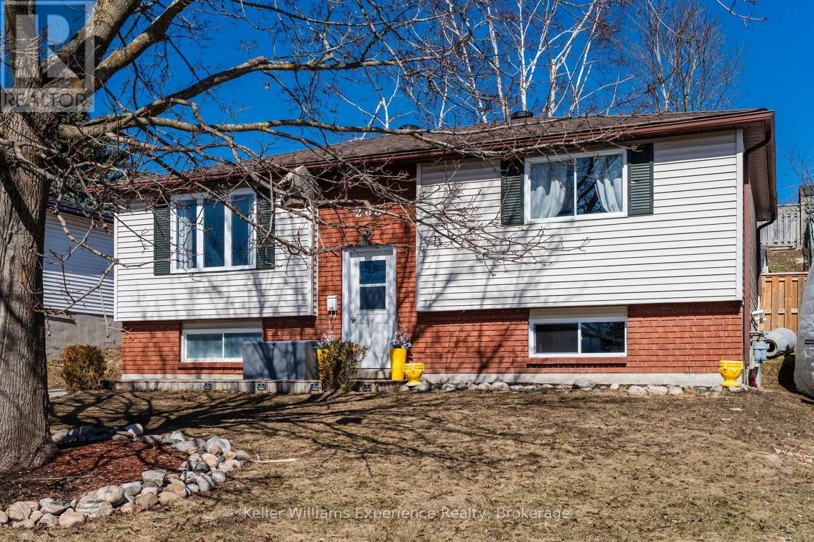 268 GALLOWAY BOULEVARD Property Photo 1