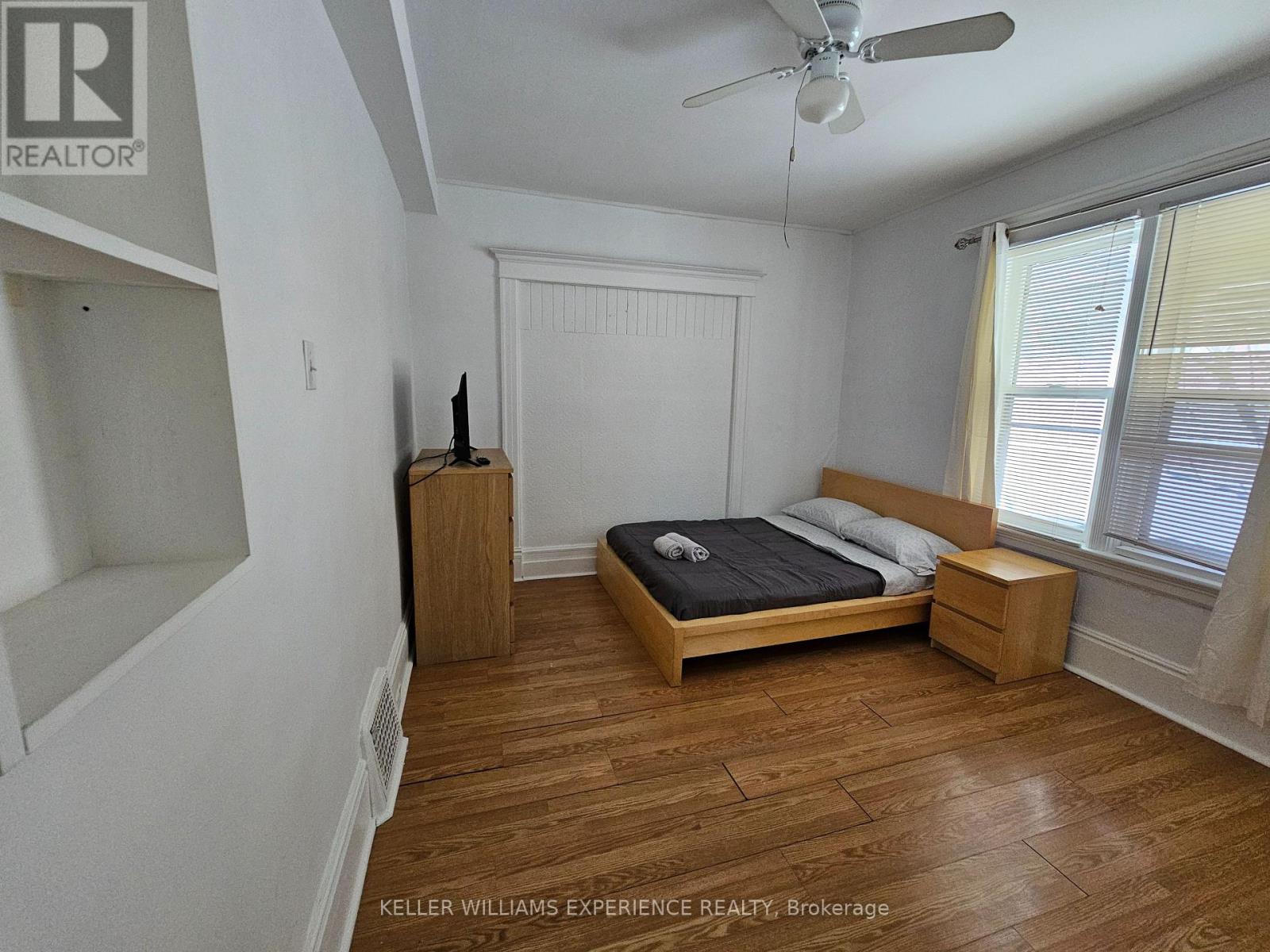 2 - 29 Peel Street Property Photo 5