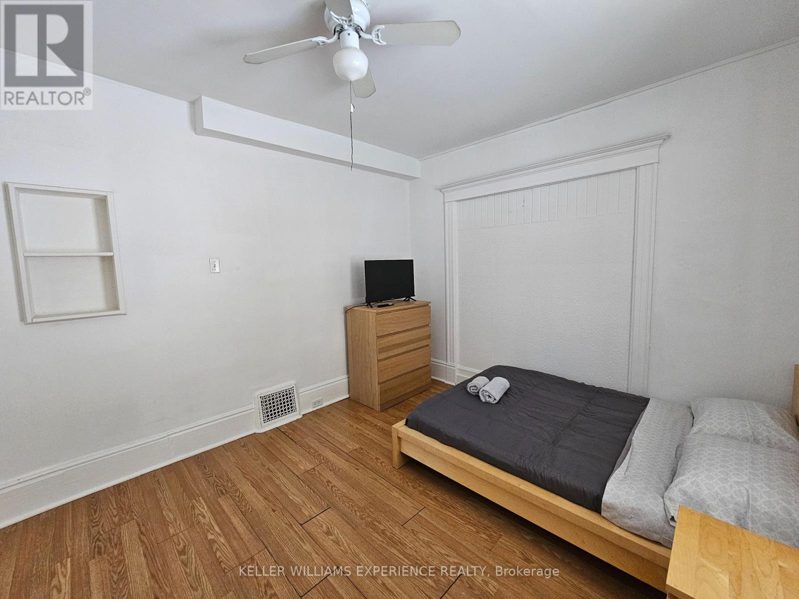 2 - 29 Peel Street Property Photo 6