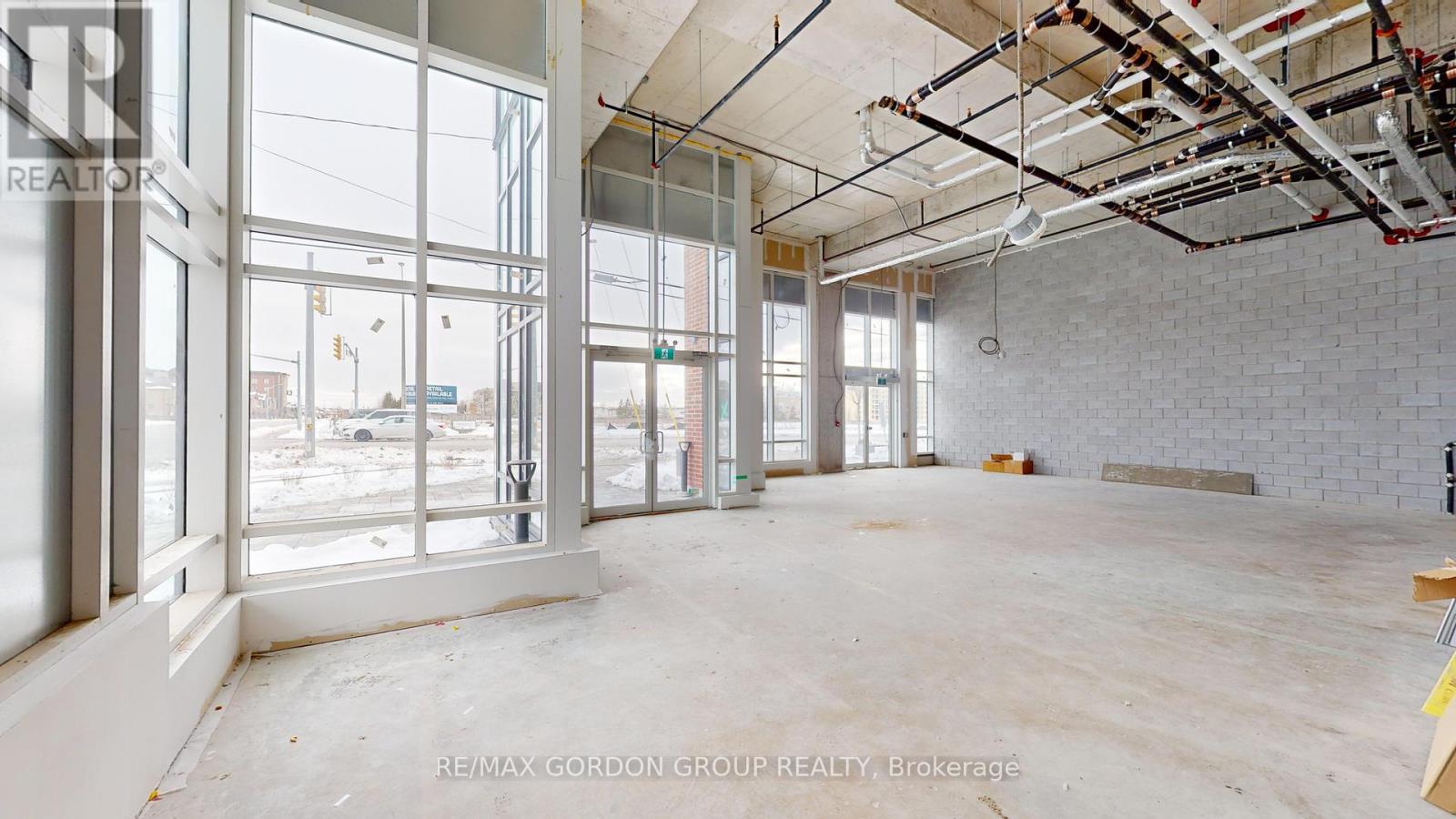 20&21 - 681 Yonge Street Property Photo 11