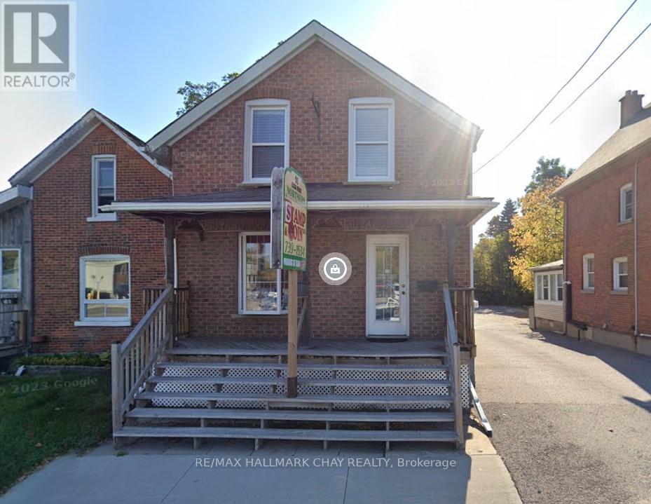 Upper - 90 Essa Road Property Photo 1