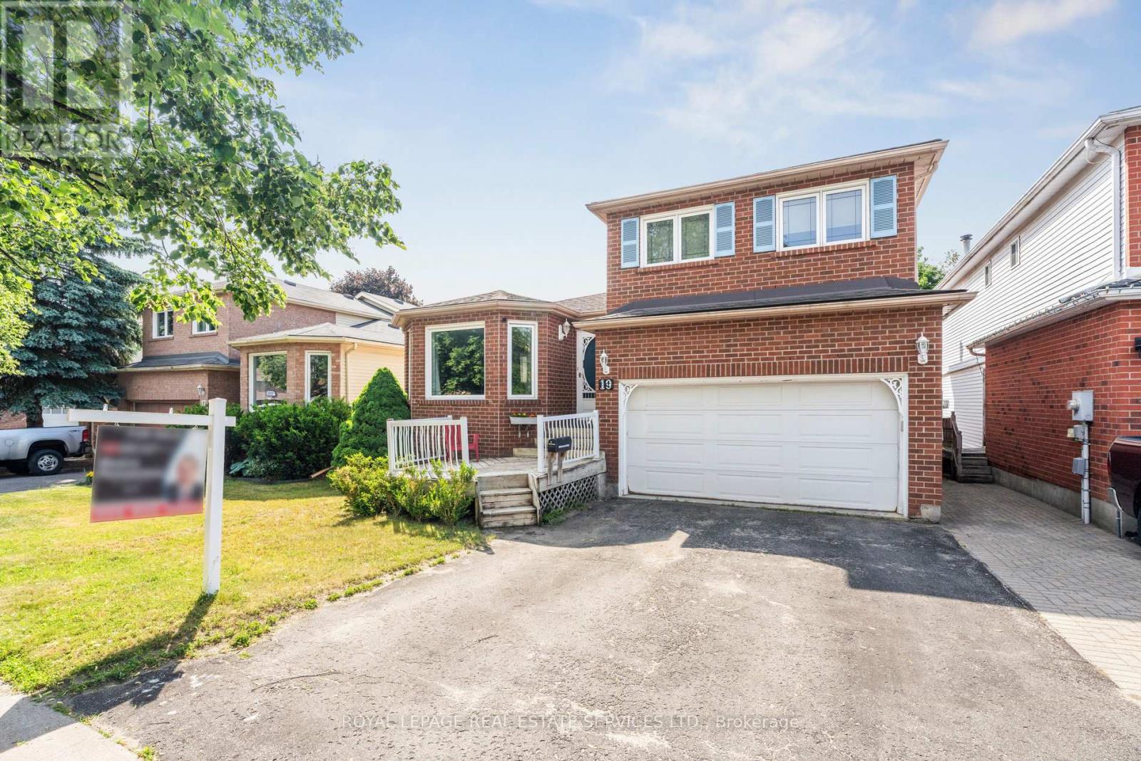 19 Engel Crescent Property Photo 1