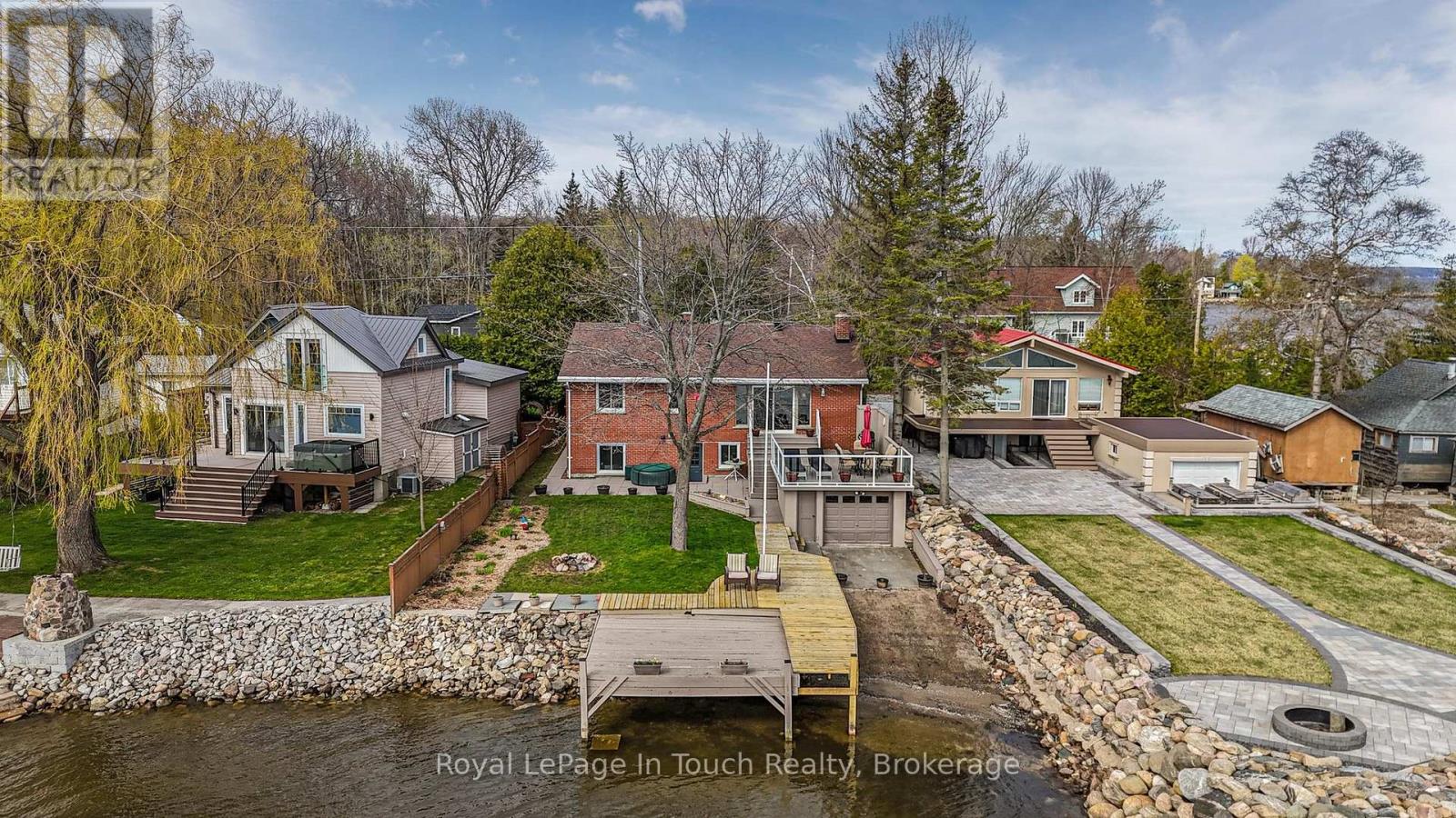 278 ROBINS POINT ROAD Property Photo 1