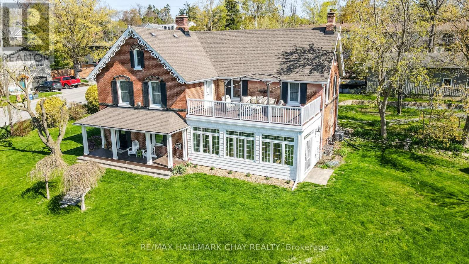 36 Shanty Bay Road Property Photo 1